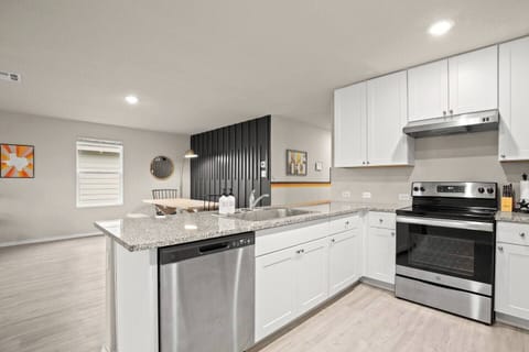 Fully equipped kitchen