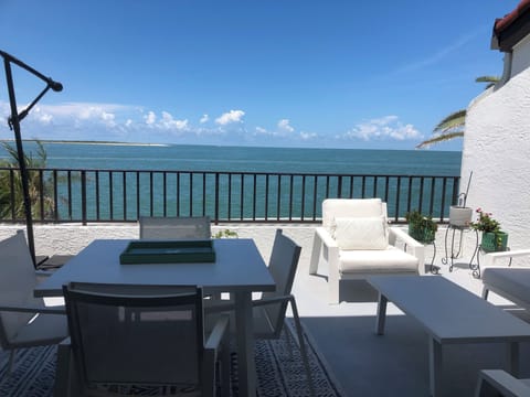 Stunning ocean views from oversized private lanai