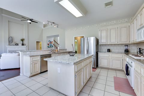 Kitchen | Dishwasher | Coffee Maker