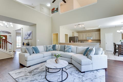 Sugar Land Vacation Rental | 4BR | 4.5BA | Stairs Required | 3,614 Sq Ft