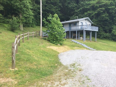 Outside view with access ramp and railing