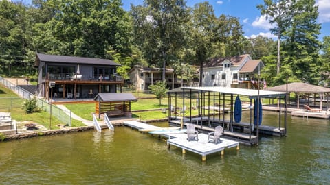 Floating Dock and Swim Platform - boat launch is just 2 houses down the way