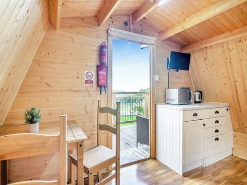 Open plan living space | Milo - Hengenin Holidays, Llandyfan, Ammanford