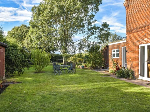 Garden | 1 Brandiston Barn Cottage, Cawston near Reepham