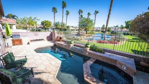 Private Pool and Spa, BBQ, and Firepit. Overlooks pond and greenspace.