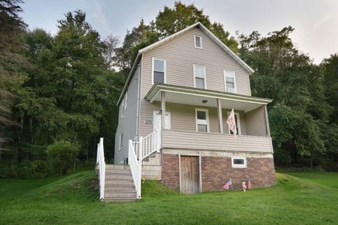 The woods are just steps away from the back door!