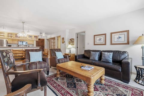 lowerborders-306-9119_54969922944_o