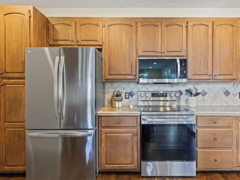 Main level kitchen is well equipped. 