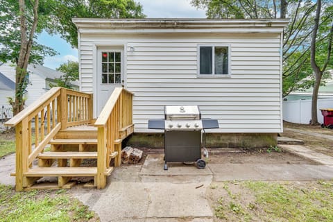 Exterior | Gas Grill