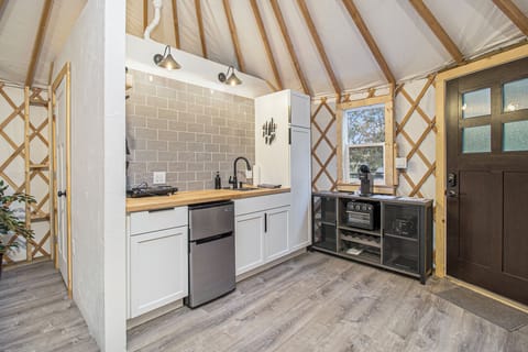 Kitchen with hot plate and Keurig coffee maker