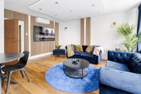 A Sanctuary of Style: Your Dream Luxury Living Room Awaits