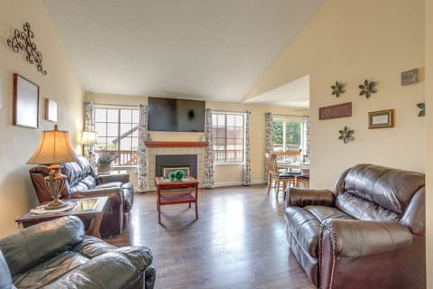 Thornton Vacation Rental | 4BR | 2BA | Stairs Required | 1,560 Sq Ft