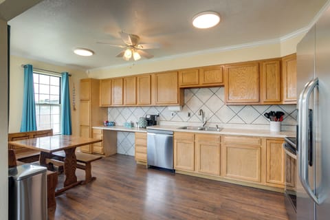 Kitchen | Main Level | Dishwasher | Cooking Basics | Coffee Maker