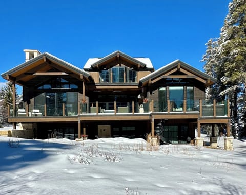 The south-facing home overlooks the mountains & big windows for sunshine galore!