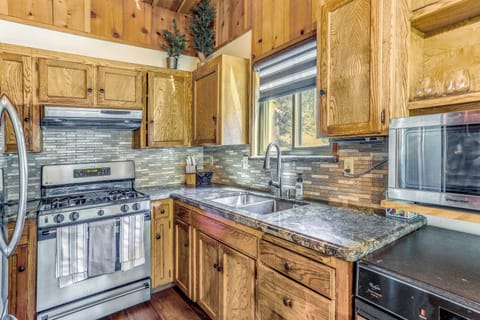 Kitchen | Cooking Basics Supplied