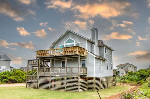 Experience the picturesque atmosphere at this amazing property.