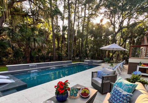 Welcome to The Birdie at 159 Bluebill!  One of the largest pools on the rental market!