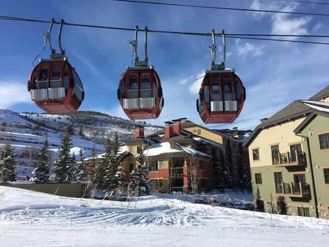 Gondola passing by the building (it's the one on the left)