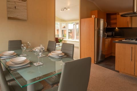 Living Room / Lounge