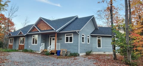 Elegant view of Hidden Paradise Cottage 