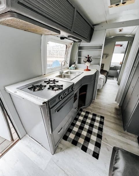 Full kitchen on an RV size