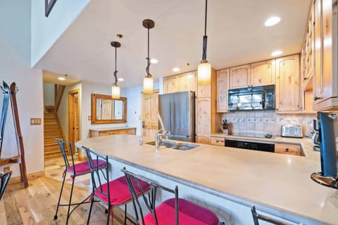 1685567713687-1723-5