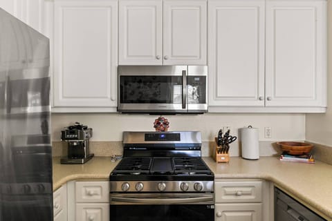 Stainless steel cutlery and kitchen utensils