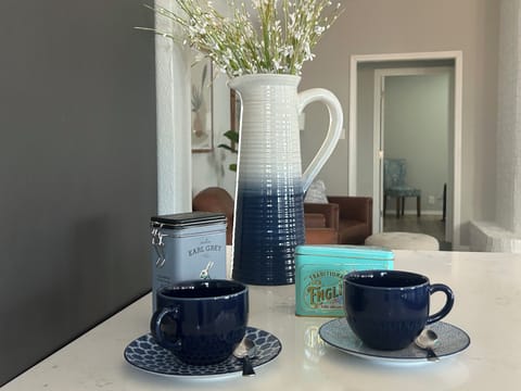 Kitchen Room, Tea anyone?