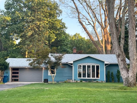 Front of house, an easy walk to Douglas Beach