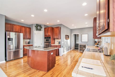 Kitchen and Coffee Bar