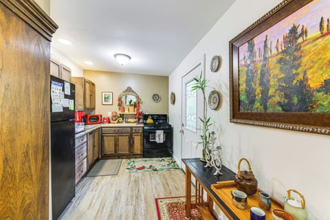 Kitchen | Cooking Basics Supplied