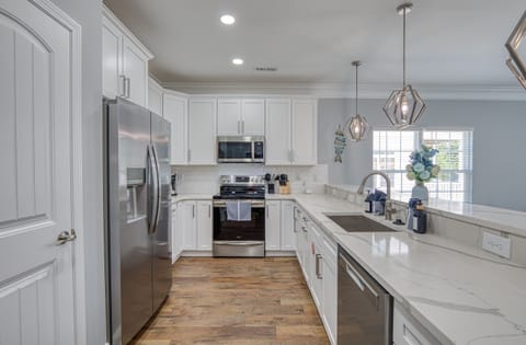 Fully Stocked Kitchen