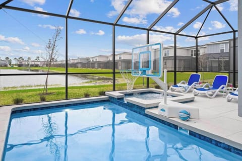 Private Pool & Patio