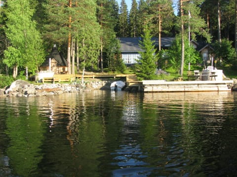 Spa deck with sauna and two hottubs!
