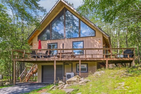 Building, House, Cabin, Cottage, Chair