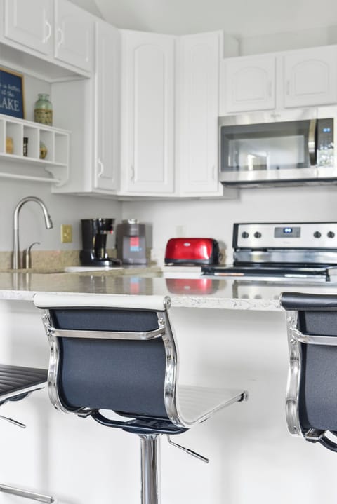 Kitchen Island Seating