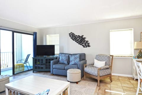 LIVING-AREA