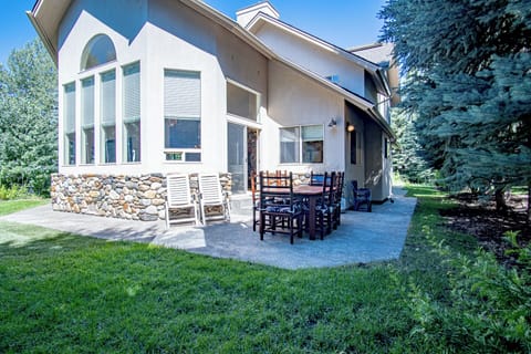 A spacious family home in Elkhorn, Sun Valley