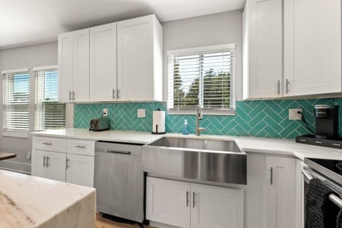 Luxury Kitchen (209)