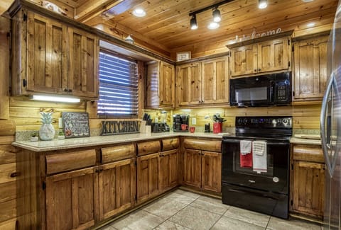 Rustic charm meets modern convenience for culinary adventures!