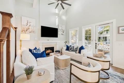 Array_220SaltBoxLn-17