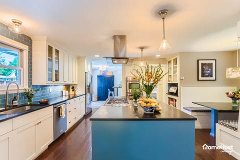 Open kitchen floor plan 