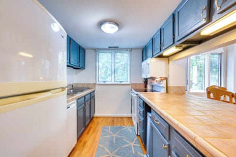 Kitchen | Coffee Maker | Dishwasher | Spices | Toaster