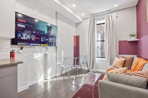 Step into pure relaxation in this stylish and inviting living room, where moments of comfort and connection come naturally.
