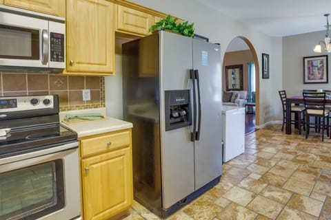 Kitchen | Coffee Maker | Blender | Crockpot | Cooking Basics | Spices