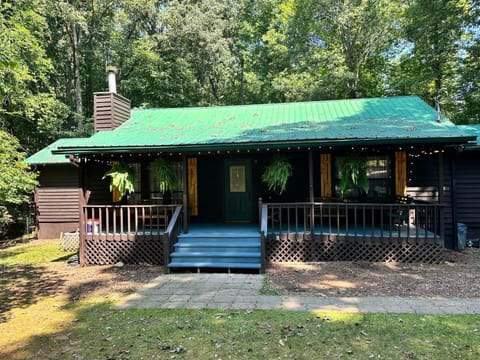 Large Front Porch with Lots of seating
