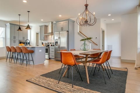 Dining Room Location