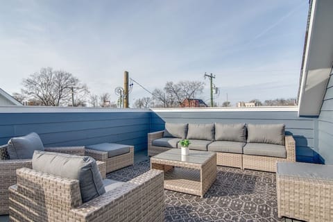 Huge rooftop patio