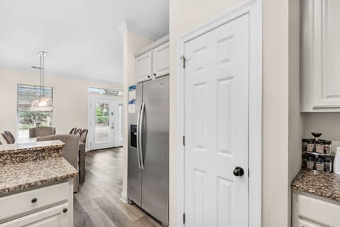 Kitchen to dining table