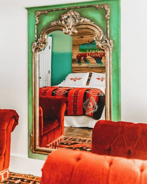 6ab18842-5779-4e87-ae85-93f21ec8